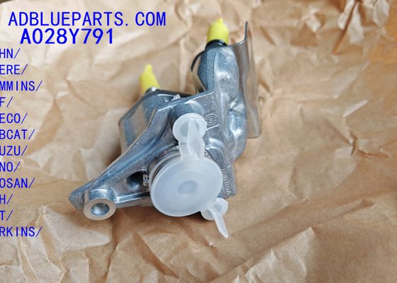 A028Y791 OEM BOSCH DEF DOSING UNIT / UREA NOZZLE / DOSING MODULE A028Y791 Adblue Injektor Düse Dosierdüse für JOHN DEERE CUMMINS DAF IVECO BOBCAT ISUZU HINO DOOSAN CNH pro Katzen